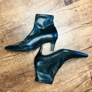 FOREVER 21 Faux Patent Leather Pointed Booties